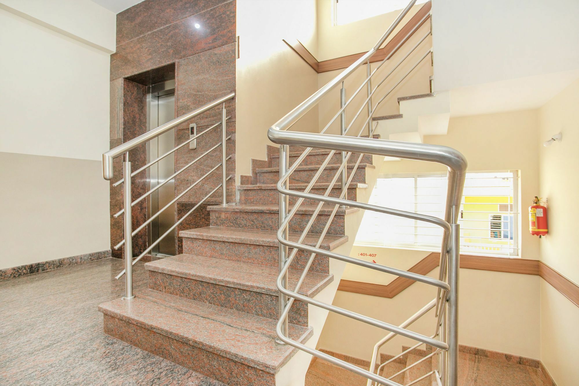 Hotel O Champion Comfort Near Hosahalli Metro Station Бангалор Экстерьер фото