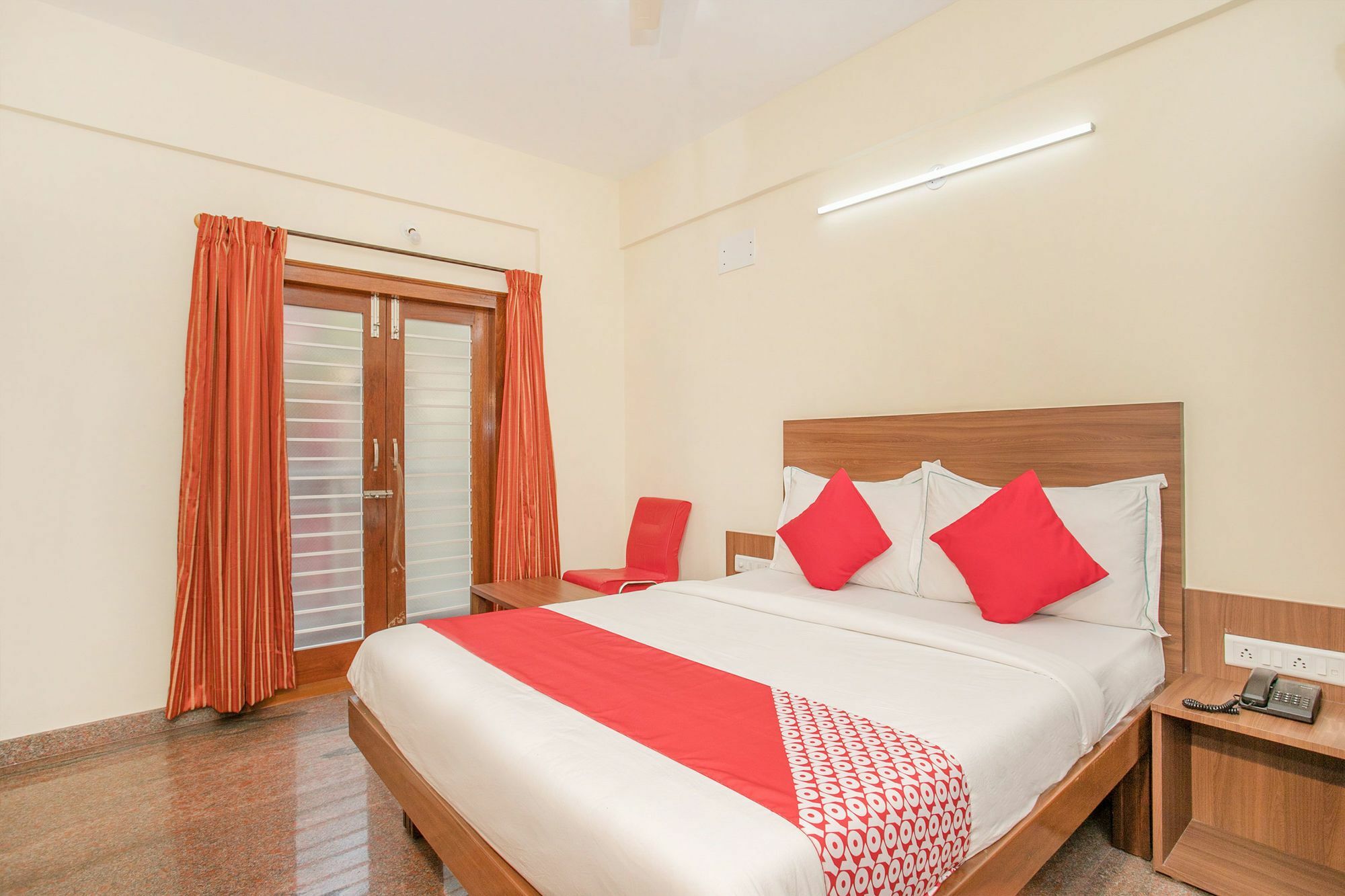 Hotel O Champion Comfort Near Hosahalli Metro Station Бангалор Экстерьер фото