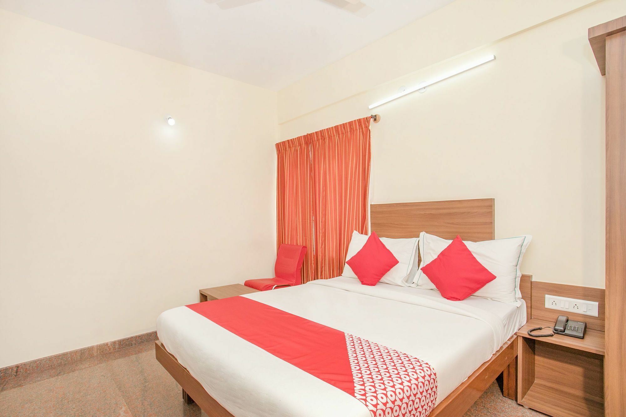 Hotel O Champion Comfort Near Hosahalli Metro Station Бангалор Экстерьер фото